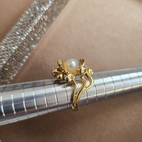 Vintage 14k Gold Clam Shell Pearl Ring - Picture 4 of 13